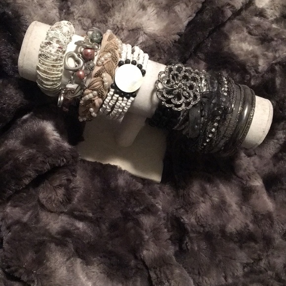 Bracelet Set For Cheap!!!! - Picture 1 of 4